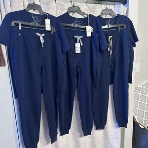 3 FIGS Mens’s Navy Scub Sets- M/L
